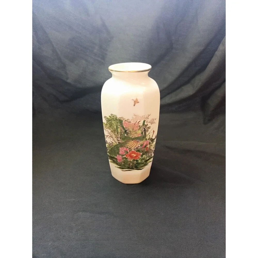 Vintage Yamahi Ceramic Peacock Vase